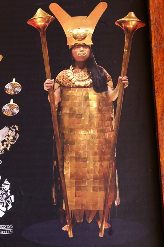 sah so die Senora de Cao, die erste Herrscherin Perus aus? Der Goldschmuck ist genauso im Musem zu bewundern.